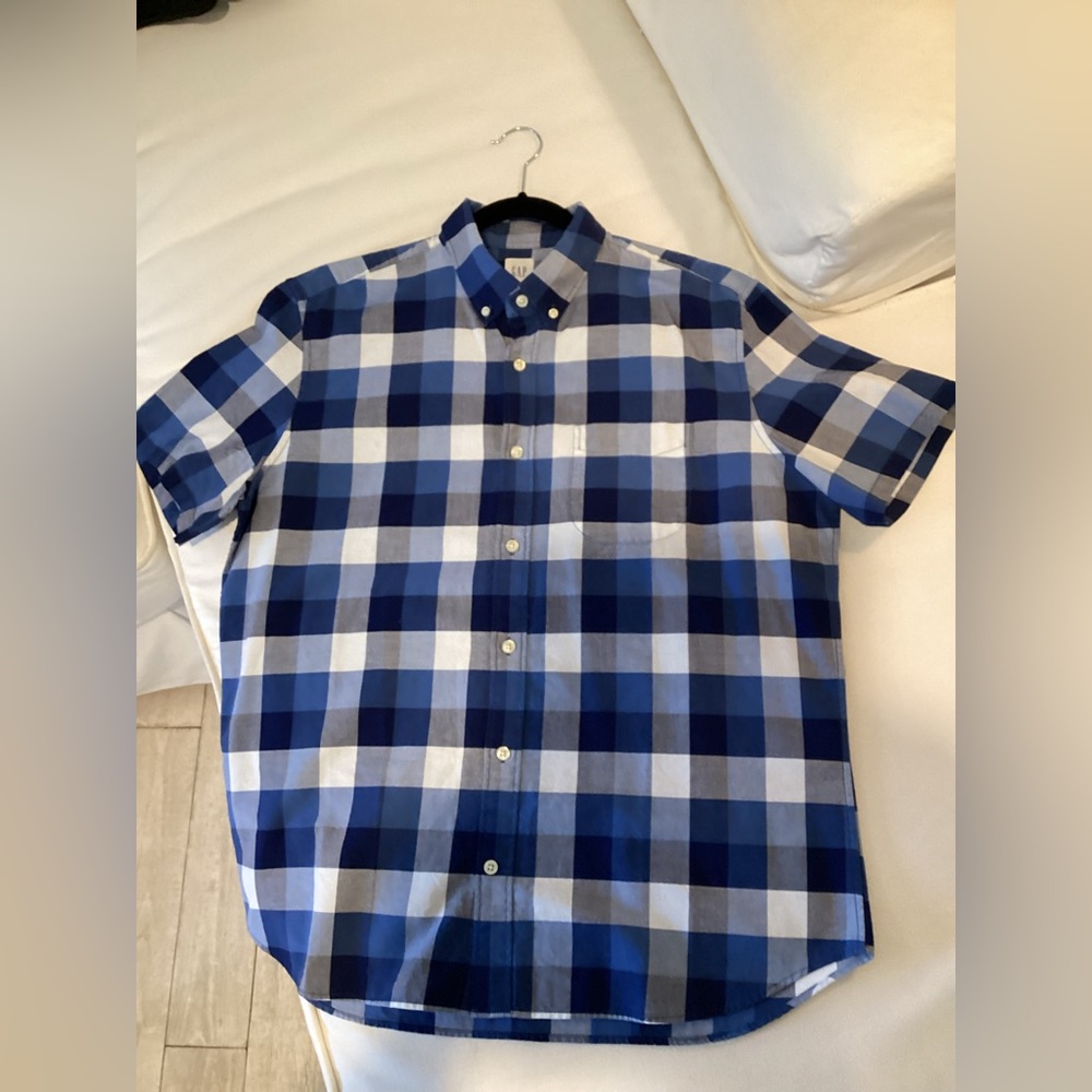 GAP Mens short sleeve shirt